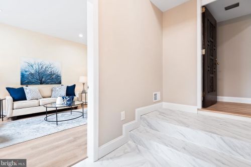 3010 Rosemary Ln, Falls Church VA  22042-1840 exterior