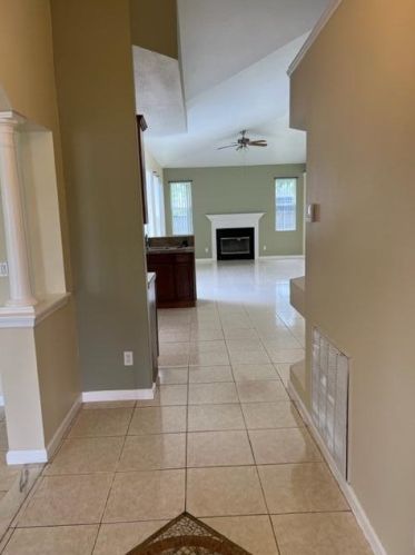702 Cabot St, Fort Pierce, FL 34983-8315