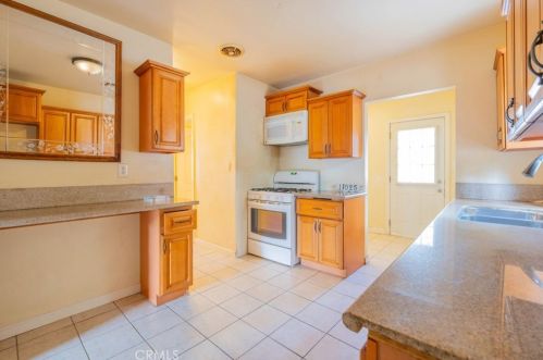 11025 Blix St, North Hollywood CA  91602-1204 exterior