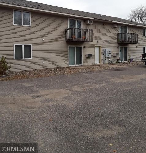 870 6th St, New Johannesburg WI  54017-2276 exterior