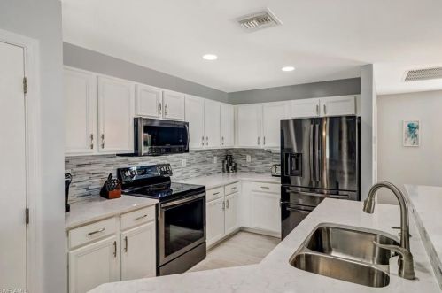 1333 17th Pl, Cape Coral, FL 33991-2367