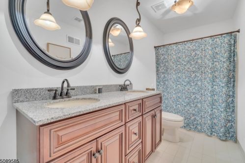 8 Sunny Ln, Andover NJ  07821-2122 exterior