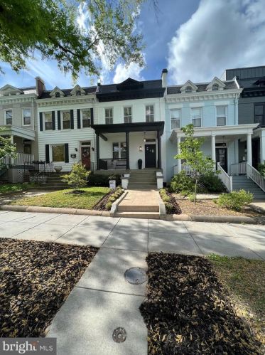 720 Taylor St, Washington DC  20017-2005 exterior