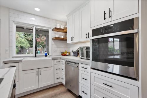 10013 Plaza De Oro Dr, Valley Home CA  95361-9235 exterior