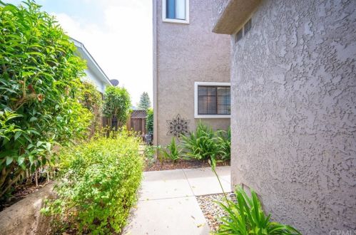 882 Huasna Rd, Pismo Beach, CA 93420-2856