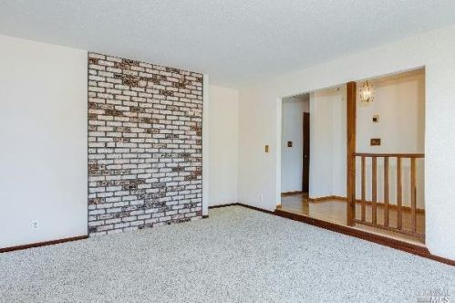 2294 Chester Dr, Penngrove CA  94951-9529 exterior