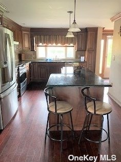 44 Meadow Ln, Amityville, NY 11701-3914