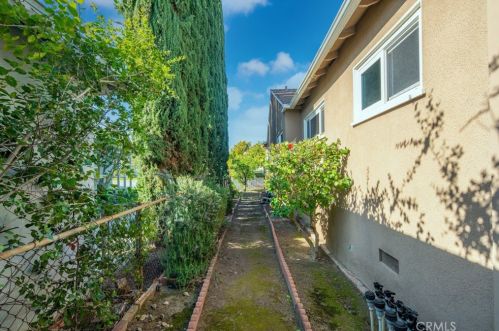 370 Grovecenter St, Covina CA  91723-2613 exterior