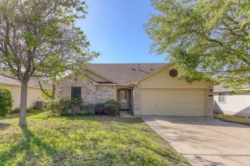 305 Lakemont Dr, Monadale, TX 78634-5293