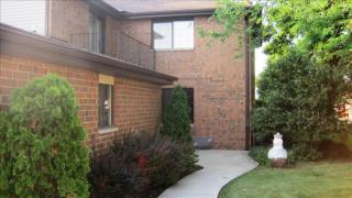 8197 Forest Hills Cir, Hales Corners, WI 53132-9605
