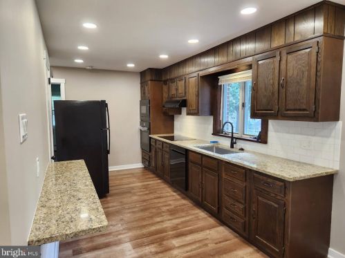 9644 Hamilton Blvd, Breinigsville PA  18031-1722 exterior