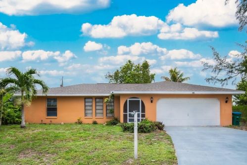 329 29th St, Cape Coral, FL 33904-3487