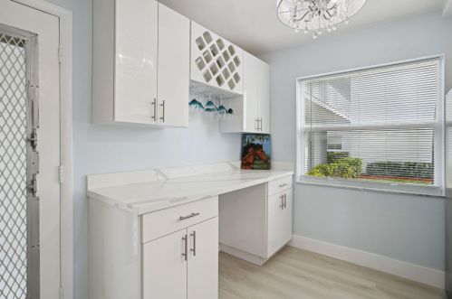 916 Flanders T, Delray Beach FL  33484-5354 exterior