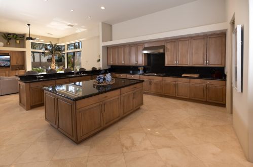 29 Sun Ridge Cir, Rancho Mirage CA  92270-2641 exterior