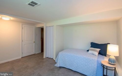 159 Windsor Ave, Southampton PA  18966-3333 exterior