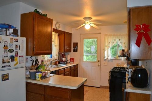 571 Washington St, Mckeesport, PA 15132-1652