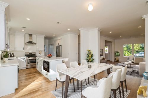 32 19th St, Huntington Station, NY 11746-2901