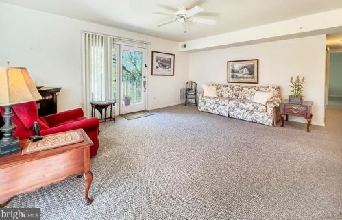 908 Steamboat Sta, Southampton, PA 18966-4176