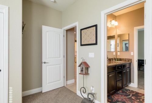 205 Tillman Ct, Folsom CA  95762-9571 exterior