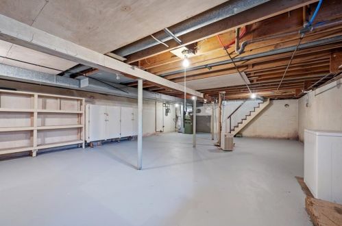 1930 Mendon Rd, Cumberland RI  02864-4390 exterior