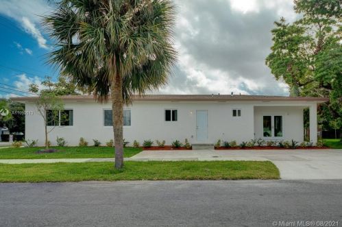 312 Phippen Waiters Rd, Dania Beach FL  33004-4912 exterior