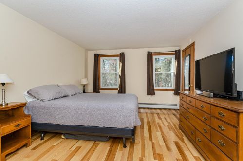 30 Porcupine Cir, Salem NH  03079-2868 exterior