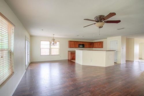 924 Blackberry Trl, Fort Worth TX  76120-3342 exterior