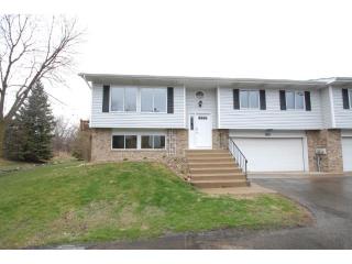4485 Clover Ln, Saint Paul, MN 55122-2437
