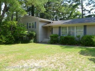 2621 Bennington Rd, Fayetteville NC  28303-5233 exterior