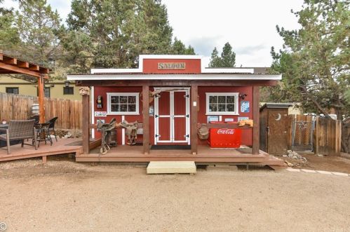 1063 H Ln, Big Bear City CA  92314-9693 exterior