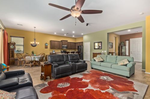 12160 Locust Ln, Avondale AZ  85323-7681 exterior