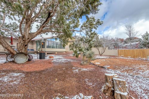 120 Grasshopper Ln, Sedona AZ  86336-4521 exterior