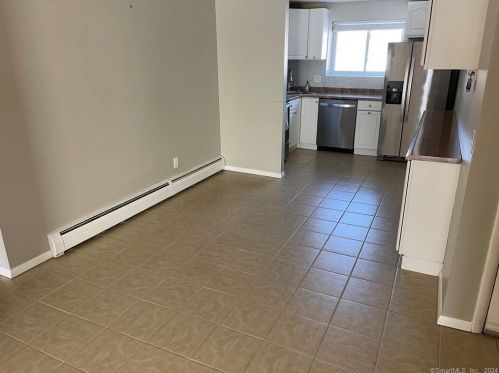 35 Carillon Dr, Rocky Hill, CT 06067-2534