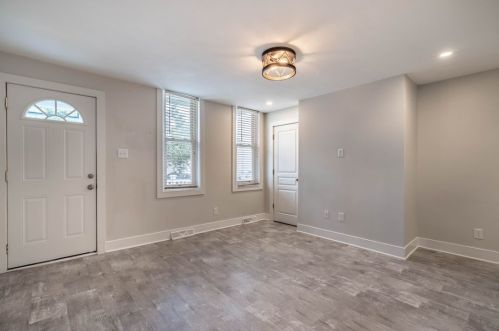 2734 Cobden St, Pittsburgh, PA 15203-2717