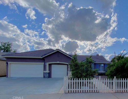 1187 Brookmeade Cir, Beaumont CA  92223-7024 exterior