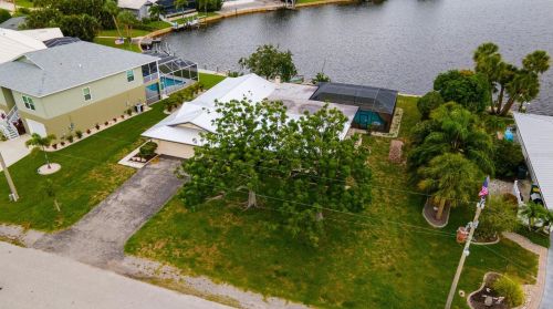 450 Coral Creek Dr, Placida FL  33946-2320 exterior