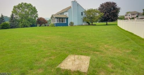 25 Martingale Dr, Wantage NJ  07461-2857 exterior