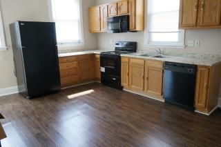 205 Walnut St, Cincinnati OH  45216-2407 exterior