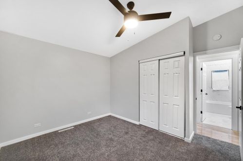 636 47th Pl, Gary IN  46409-2524 exterior