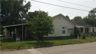 439 3rd St, Lawrenceburg, TN 38464-3428