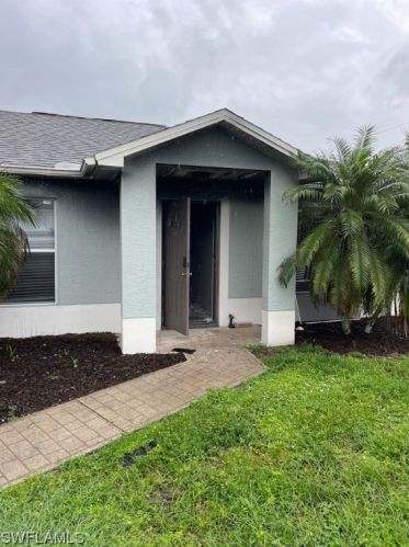 440 Long Ave, Lehigh Acres, FL 33974-9510