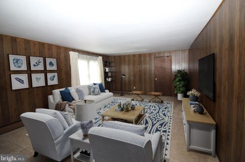 502 6th St, Lansdale PA  19446-2742 exterior