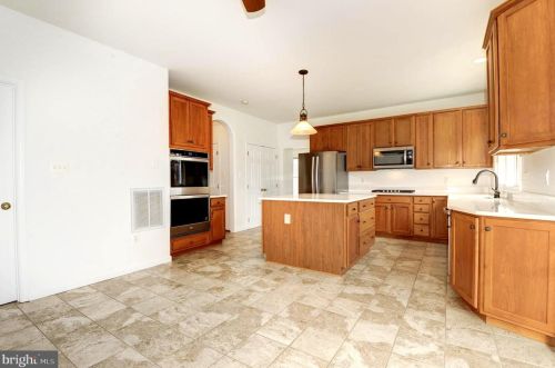 14340 Milltown Rd, Lovettsville VA  20180-3316 exterior