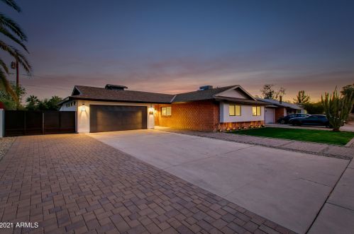 8443 Edgemont Ave, Scottsdale AZ  85257-1811 exterior