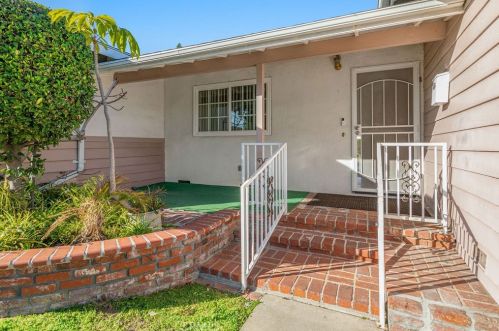 9581 Swallow Ln, Garden Grove, CA 92841-2638