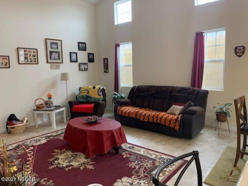 1321 Dolcetto Ln, Santa Maria CA 93458-6326 exterior