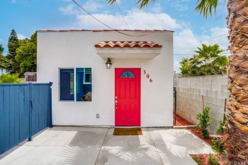 304 Sloan Ave, Compton CA  90221-3351 exterior