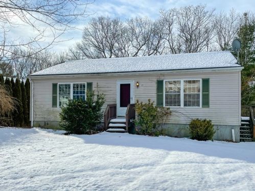 75 Eagle Dr, Douglas, MA 01516-2367