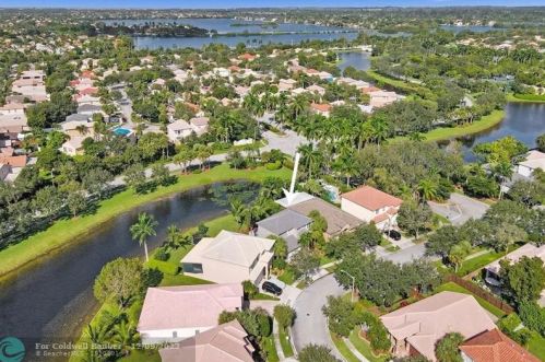 1222 168th Ave, Hollywood FL  33028-1910 exterior