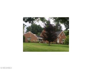 30410 Ridge Rd, Willowick, OH 44092-1162